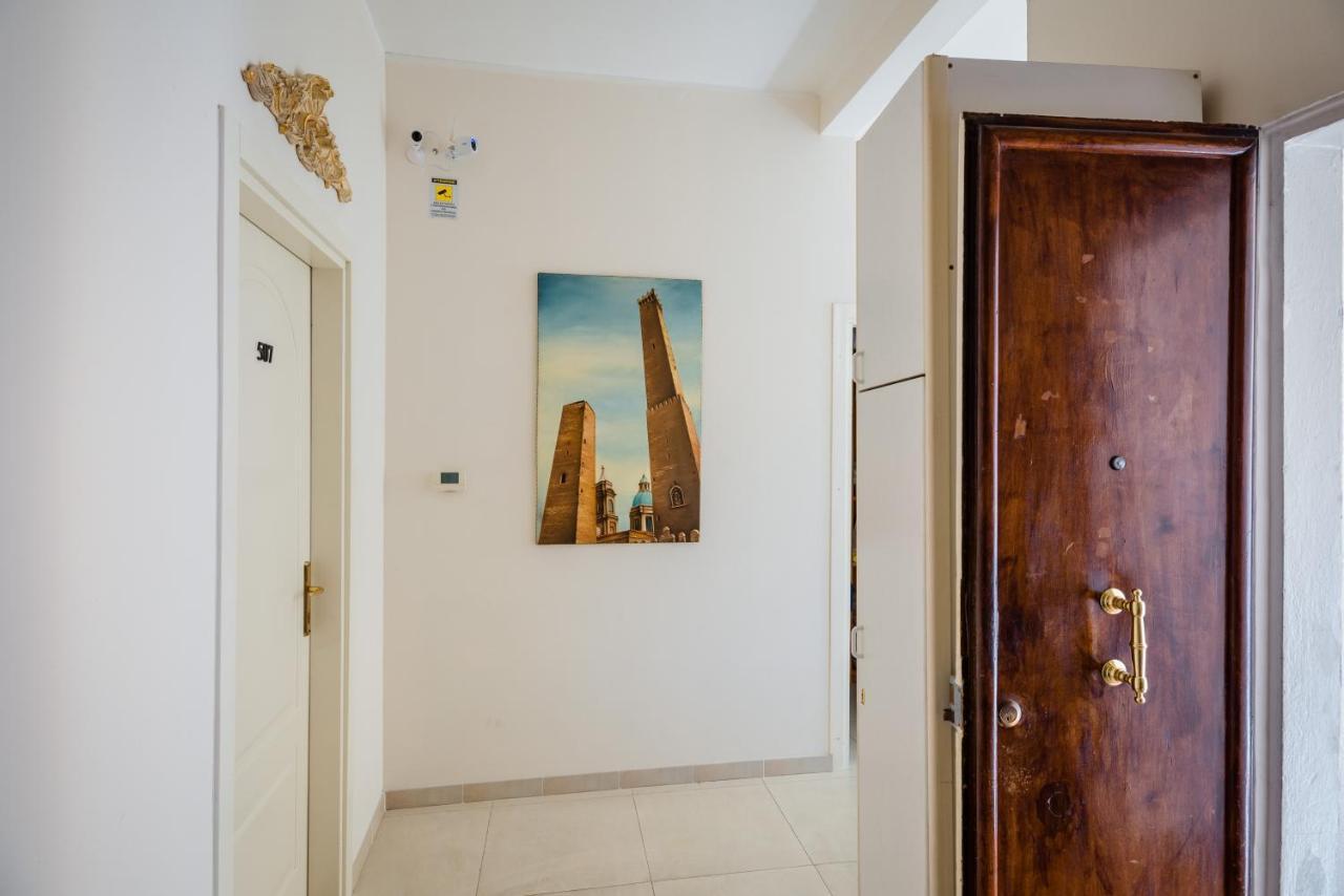 Residenza Due Torri Check In Presso Vicolo Cattani 7 Gasthof 3*