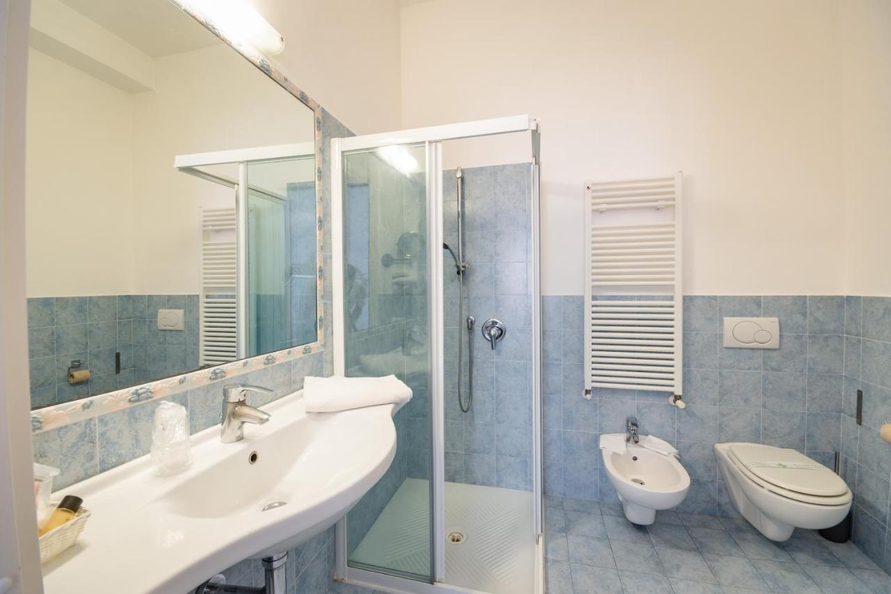 Residenza Due Torri Check In Presso Vicolo Cattani 7 Gasthof